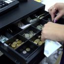 В Печоре продавец обокрала свой свой магазин на 63 тысячи рублей