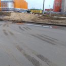 Транспорт застройщиков рушит бордюры и пешеходные дорожки в Сыктывкаре Транспорт застройщиков рушит бордюры и пешеходные дорожки в Сыктывкаре